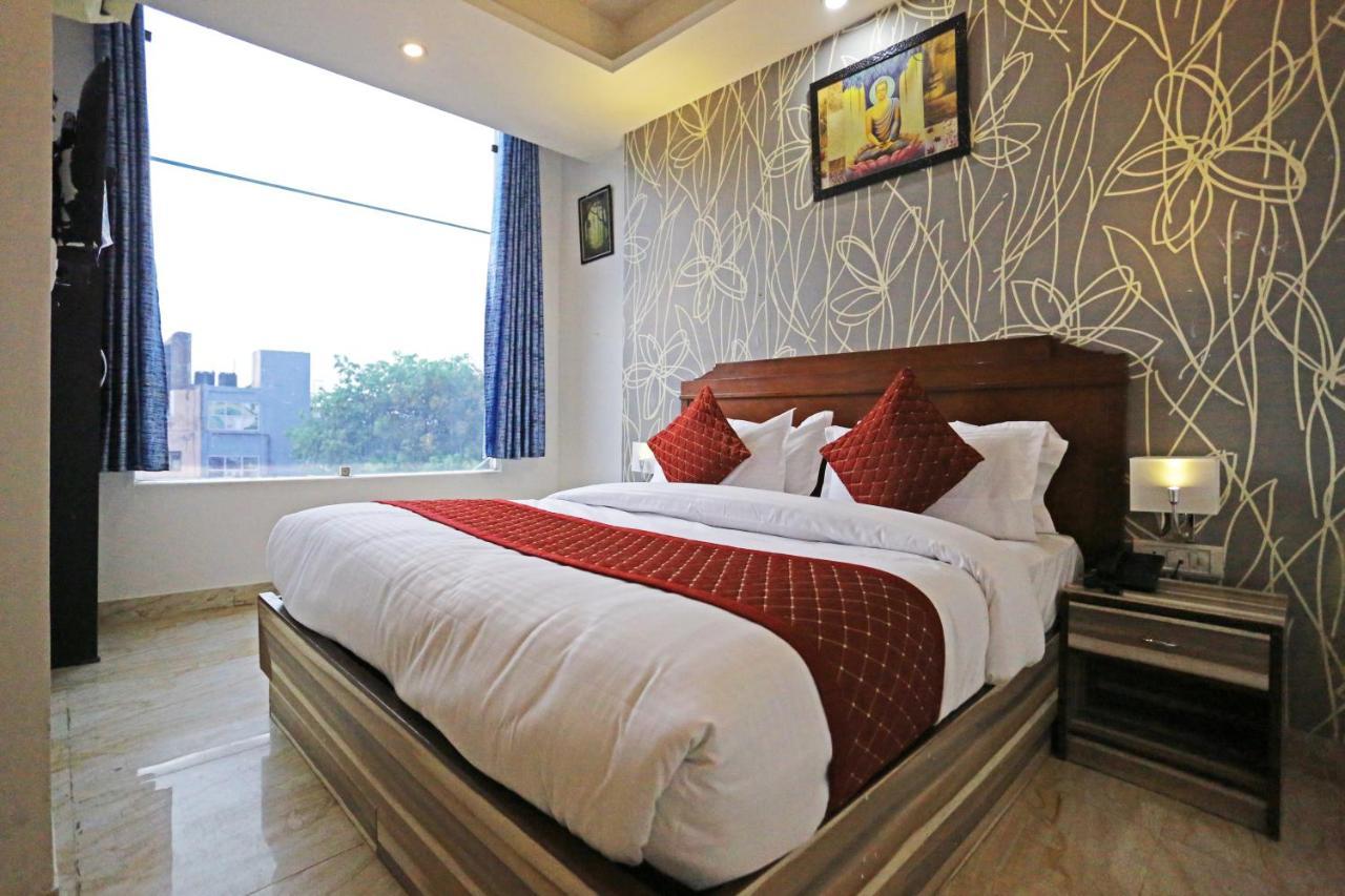 Hotel The Best Near Delhi Airport New Delhi Exterior photo
